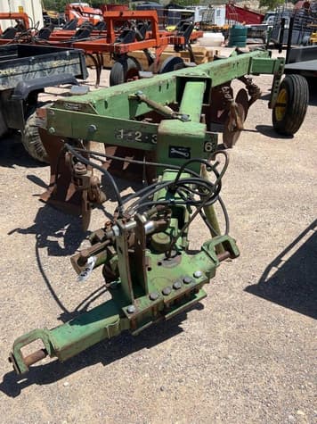 Main image John Deere 2600